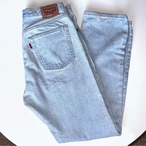 Levi's 501 Light Blue Women's Jeans - Picture 4 of 6